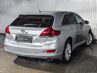 фото Toyota Venza I 2013