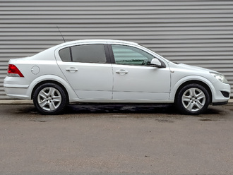 фото Opel Astra H 2012