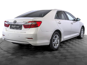 фото Toyota Camry VII 2014