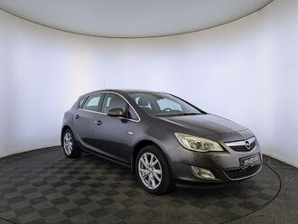 фото Opel Astra J 2011