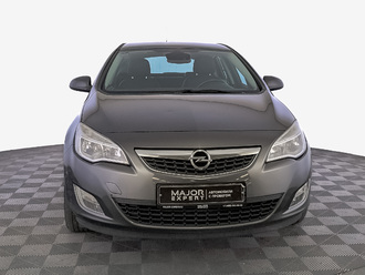 фото Opel Astra J 2011