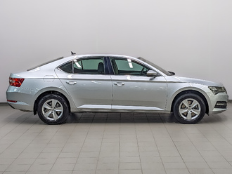 фото Skoda Superb III 2022