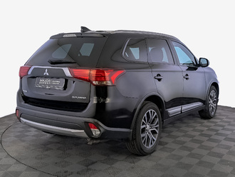 фото Mitsubishi Outlander III 2018