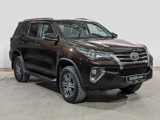 фото Toyota Fortuner II 2019