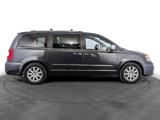 фото Chrysler Voyager V 2014