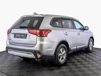 фото Mitsubishi Outlander III 2019