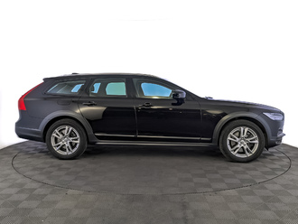 фото Volvo V90 CC 2019