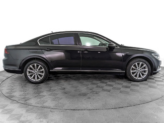 фото Volkswagen Passat B8 2015