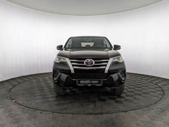 фото Toyota Fortuner II 2018