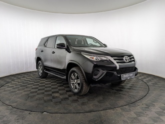 фото Toyota Fortuner II 2018