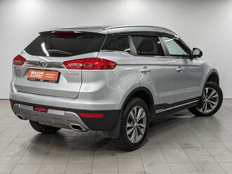 фото Geely Atlas 2021