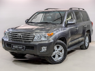 фото Toyota Land Cruiser 200 2015