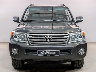 фото Toyota Land Cruiser 200 2015