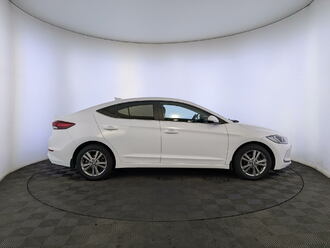 фото Hyundai Elantra VI 2018