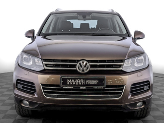 фото Volkswagen Touareg II 2014