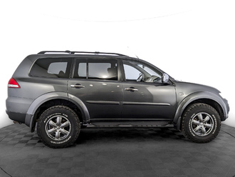 фото Mitsubishi Pajero Sport II 2015