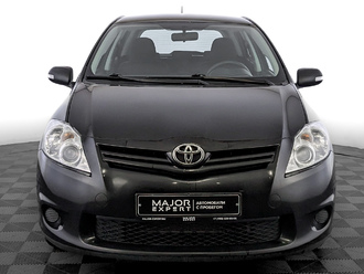 фото Toyota Auris 2010