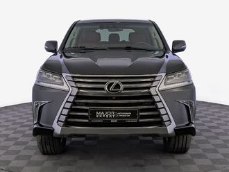 фото Lexus LX III 2017