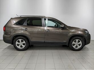 фото Kia Sorento II 2017