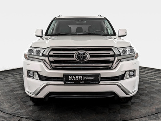 фото Toyota Land Cruiser 200 2017