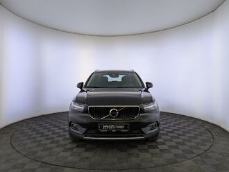 фото Volvo XC40 I 2021