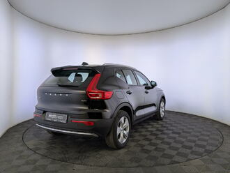 фото Volvo XC40 I 2021