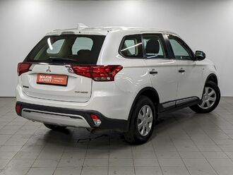 фото Mitsubishi Outlander III 2019