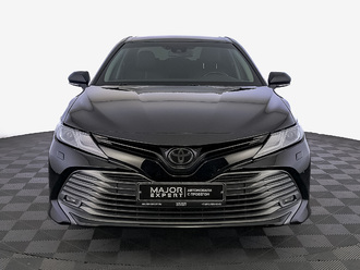 фото Toyota Camry VIII 2020