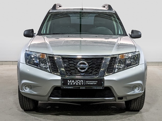 фото Nissan Terrano D10 2019