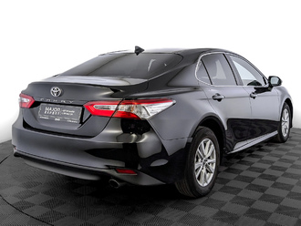 фото Toyota Camry VIII 2020