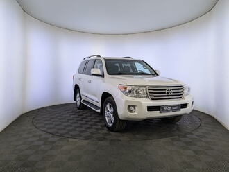 фото Toyota Land Cruiser 200 2013