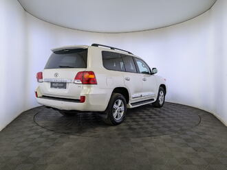 фото Toyota Land Cruiser 200 2013