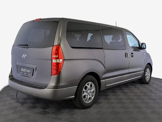 фото Hyundai H-1 II 2012