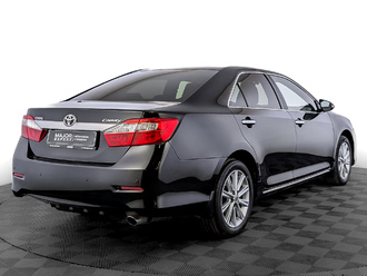 фото Toyota Camry VII 2014