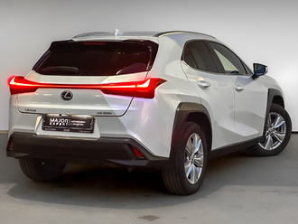 фото Lexus UX 2020