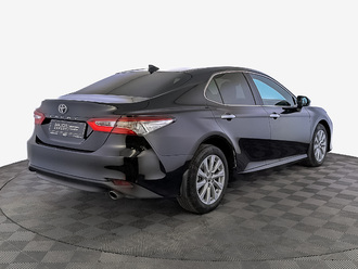 фото Toyota Camry VIII 2020