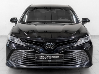 фото Toyota Camry VIII 2020