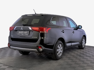 фото Mitsubishi Outlander III 2015