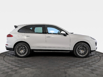 фото Porsche Cayenne II 2016