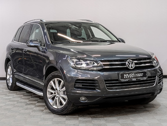 фото Volkswagen Touareg II 2014