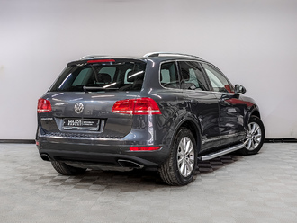 фото Volkswagen Touareg II 2014