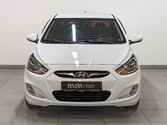 фото Hyundai Solaris I 2012