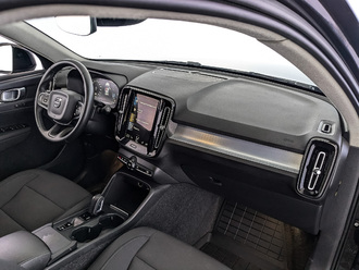 фото Volvo XC40 2021 с пробегом