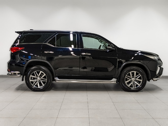 фото Toyota Fortuner II 2019