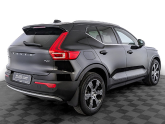 фото Volvo XC40 I 2021