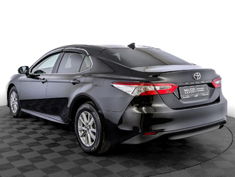 фото Toyota Camry VIII 2018