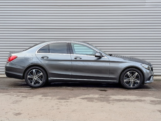 фото Mercedes-Benz C (W/S205) 2019