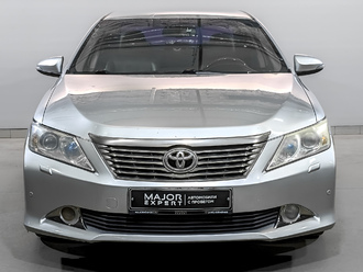 фото Toyota Camry VII 2011