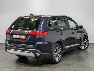 фото Mitsubishi Outlander III 2018