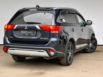 фото Mitsubishi Outlander III 2019